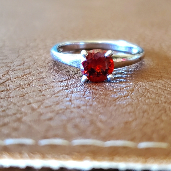 Elegant Simple Ruby and Silver Ring Size 8 - Picture 4 of 5